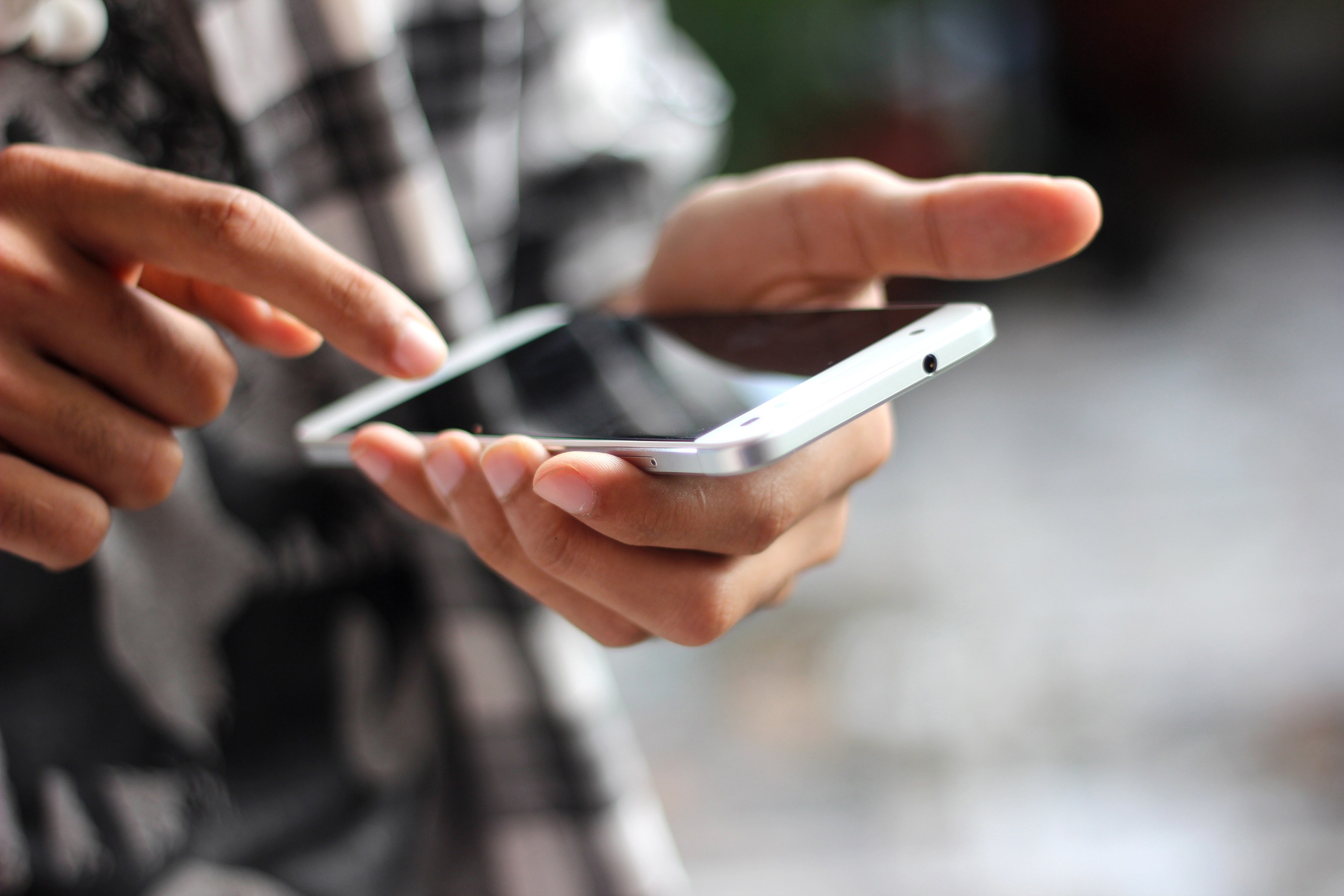 Featured image for mobile buying guide