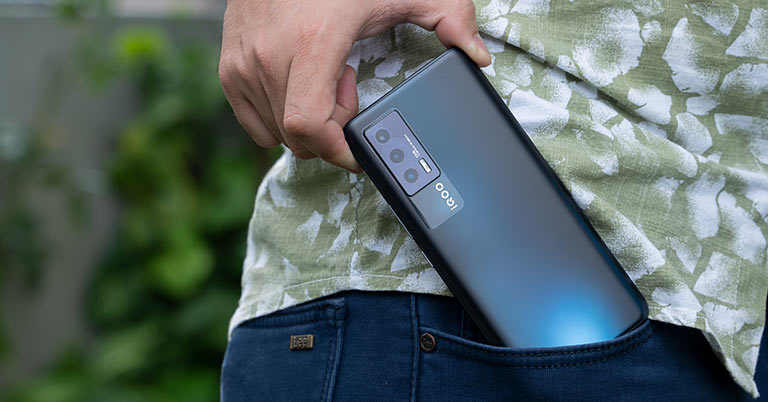 Featured image for mobile buying guide