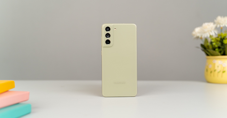 Featured image for mobile buying guide