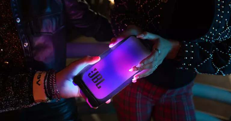 Featured image for mobile buying guide