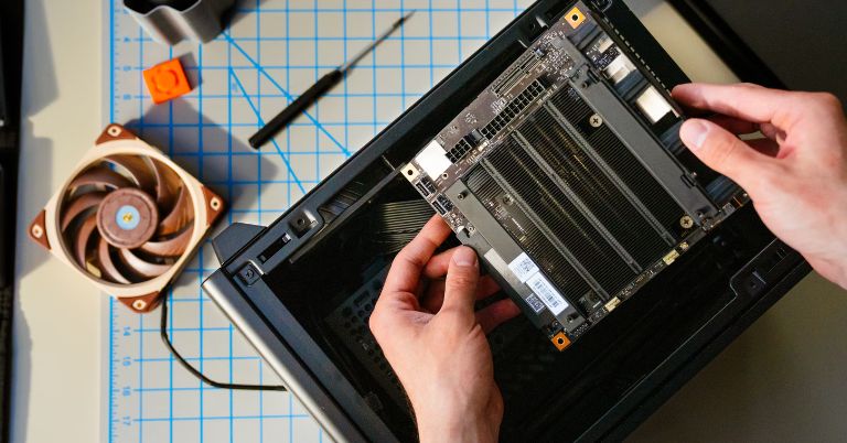 Featured image for mobile buying guide